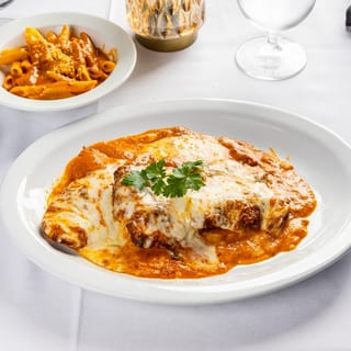 Chicken Parmigiana Deluca's